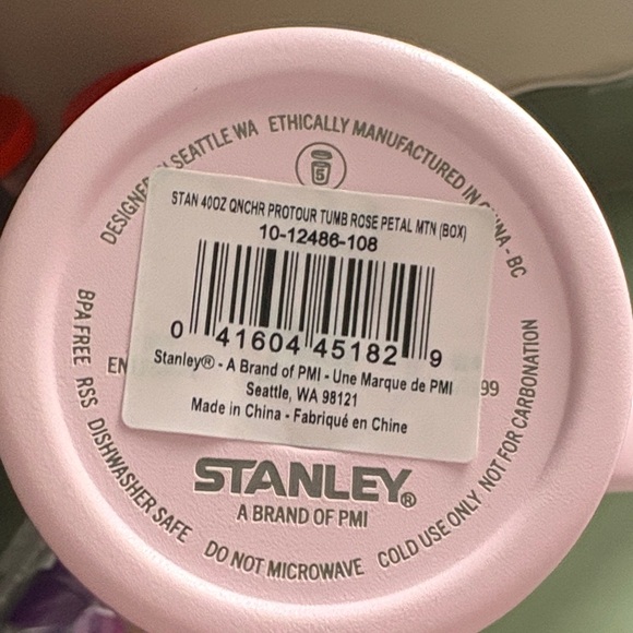 Stanley Gradient Pink and Purple Tumbler - Picture 7 of 7